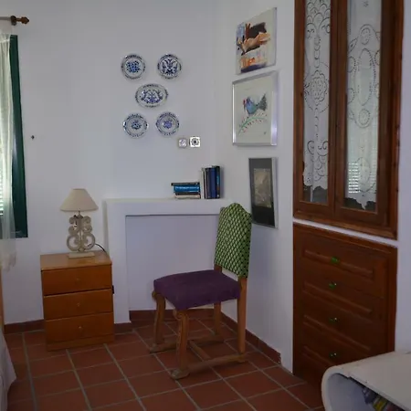 Traditional Cycladic House On The Beach In Casa vacanze