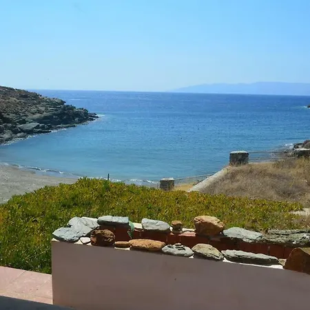 Traditional Cycladic House On The Beach In Holiday home *