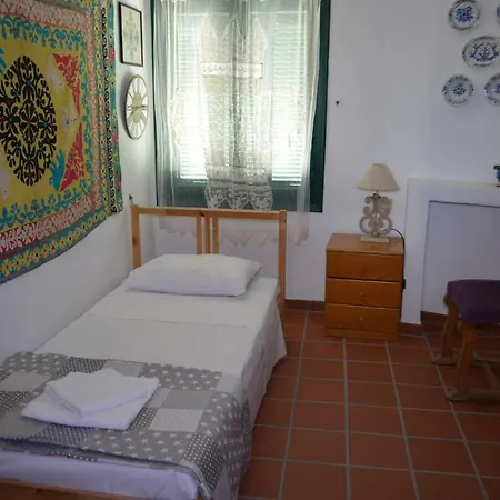 Traditional Cycladic House On The Beach In Holiday home Kythnos