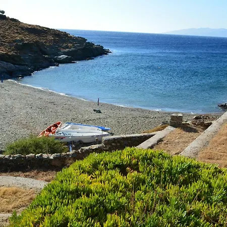 Traditional Cycladic House On The Beach In Holiday home *