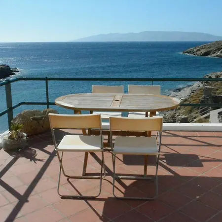 Holiday home Traditional Cycladic House On The Beach In Kythnos